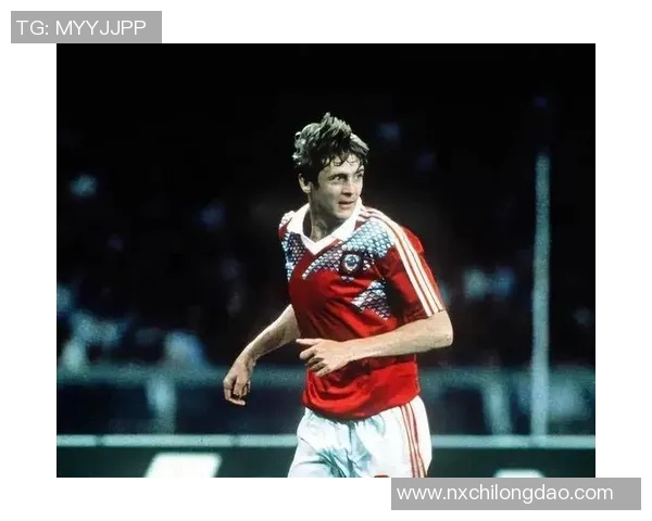 21世纪初足球传奇巨星们的辉煌足迹与时代印记